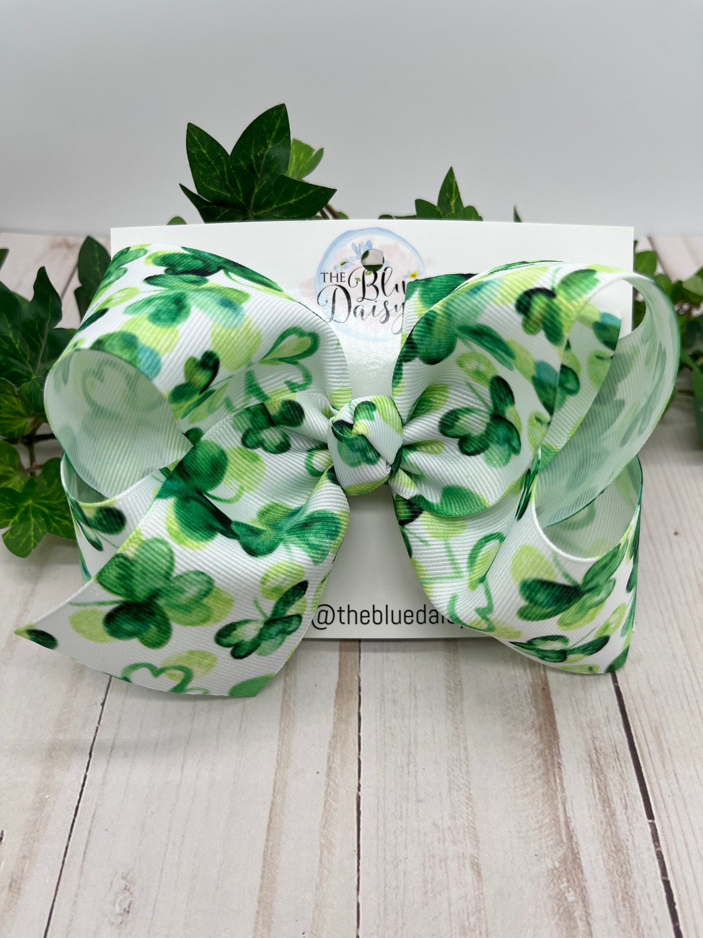 Green Clover Boutique Bow
